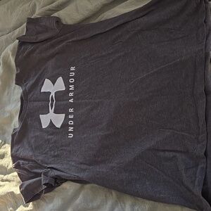 Under Armour tshirt
